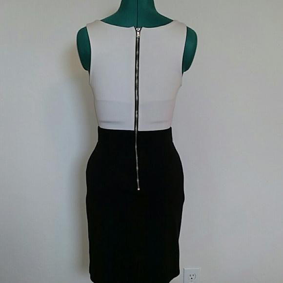 Black & Cream color block Dress - Picture 2 of 8